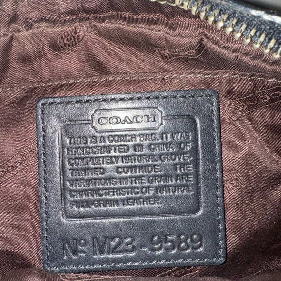 Authentic Rare Vintage COACH Bag No. M23-9589 Black Baguette Barrel Handbag - Picture 5 of 5